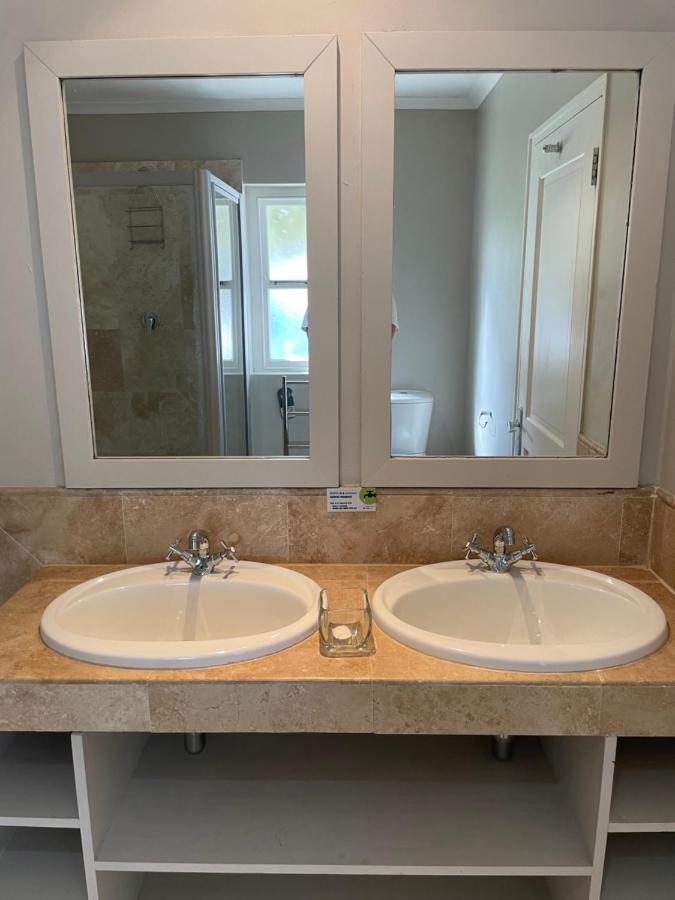 11 Westcliff Rentals Hermanus Εξωτερικό φωτογραφία