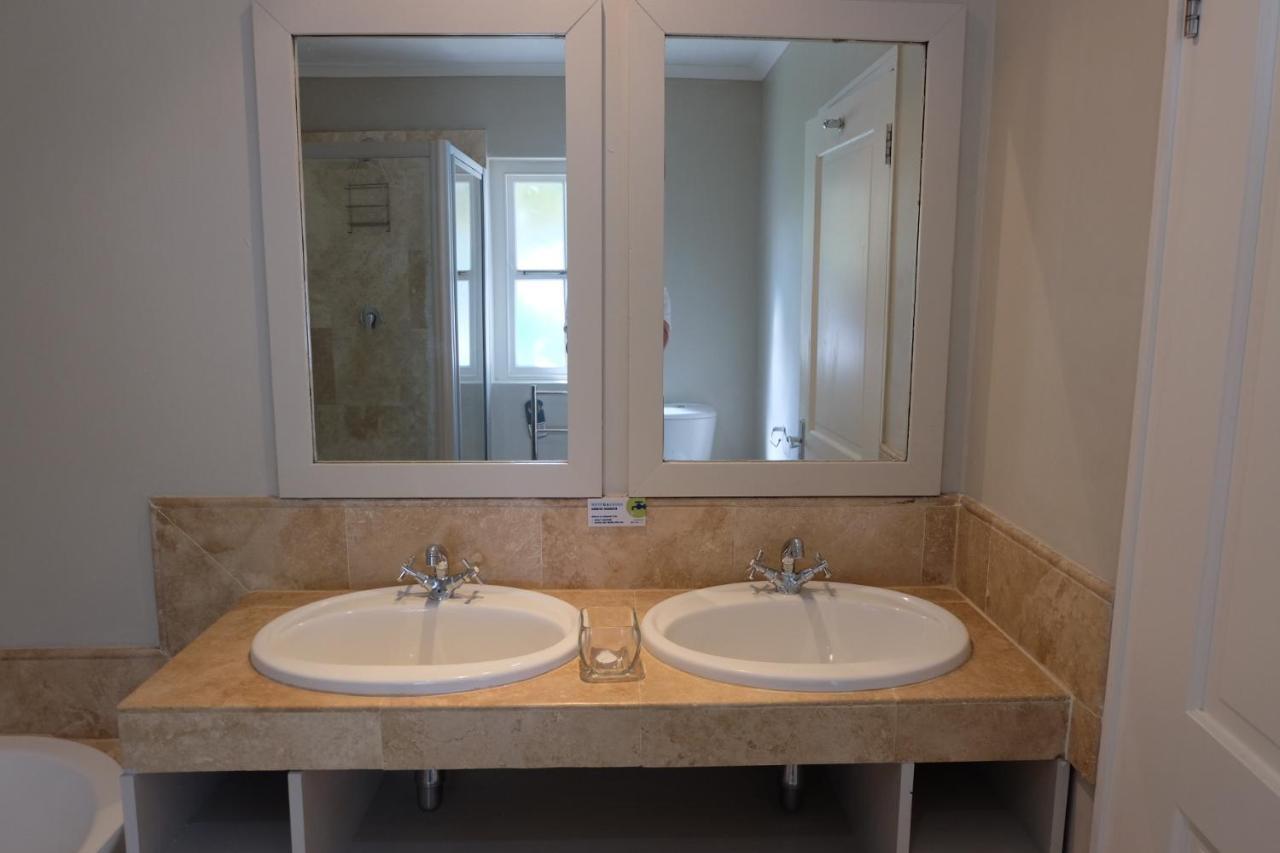 11 Westcliff Rentals Hermanus Εξωτερικό φωτογραφία